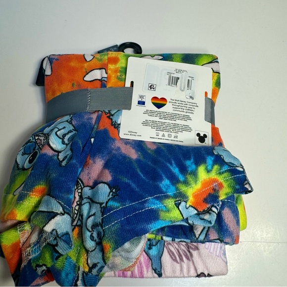 Disney Stitch Women's Print Sleep Shorts, 2-Pack, Sizes 3X (22-24). - Picture 8 of 11